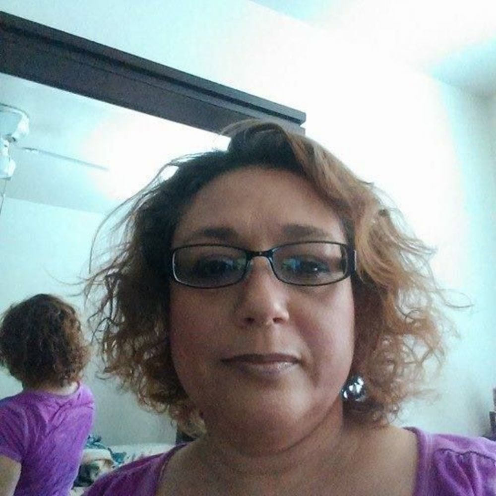 Meet your Posher, Yolanda